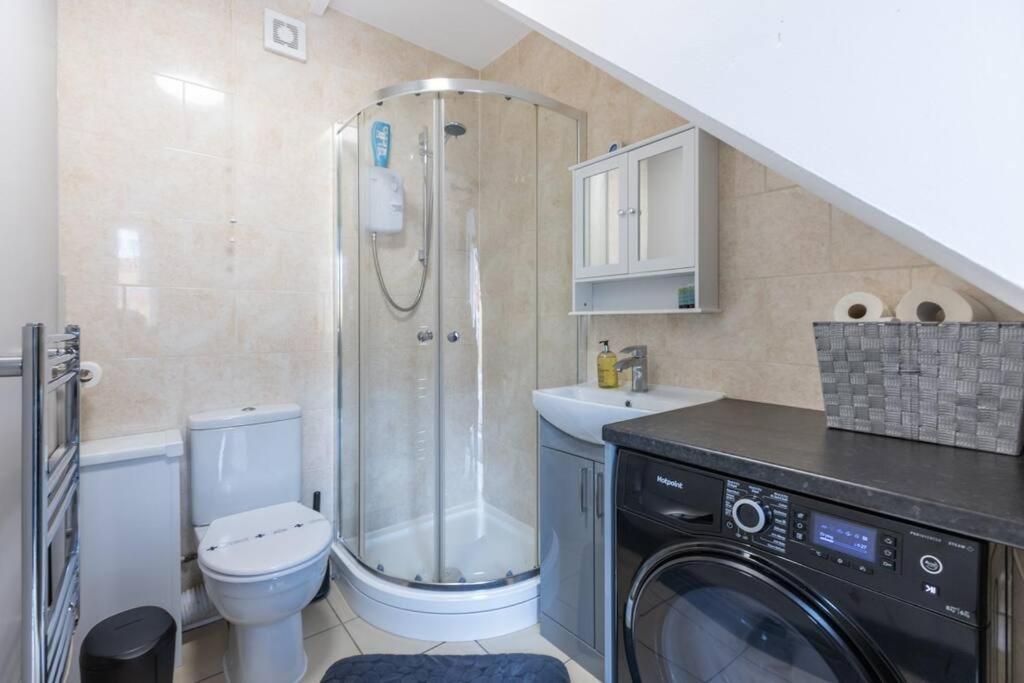 Rugby Coach House, Central Location, 5 Star Rating ภายนอก รูปภาพ